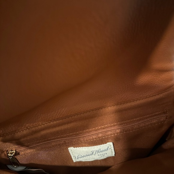 Universal Thread crossbody. Brand new, never used. - Picture 3 of 3
